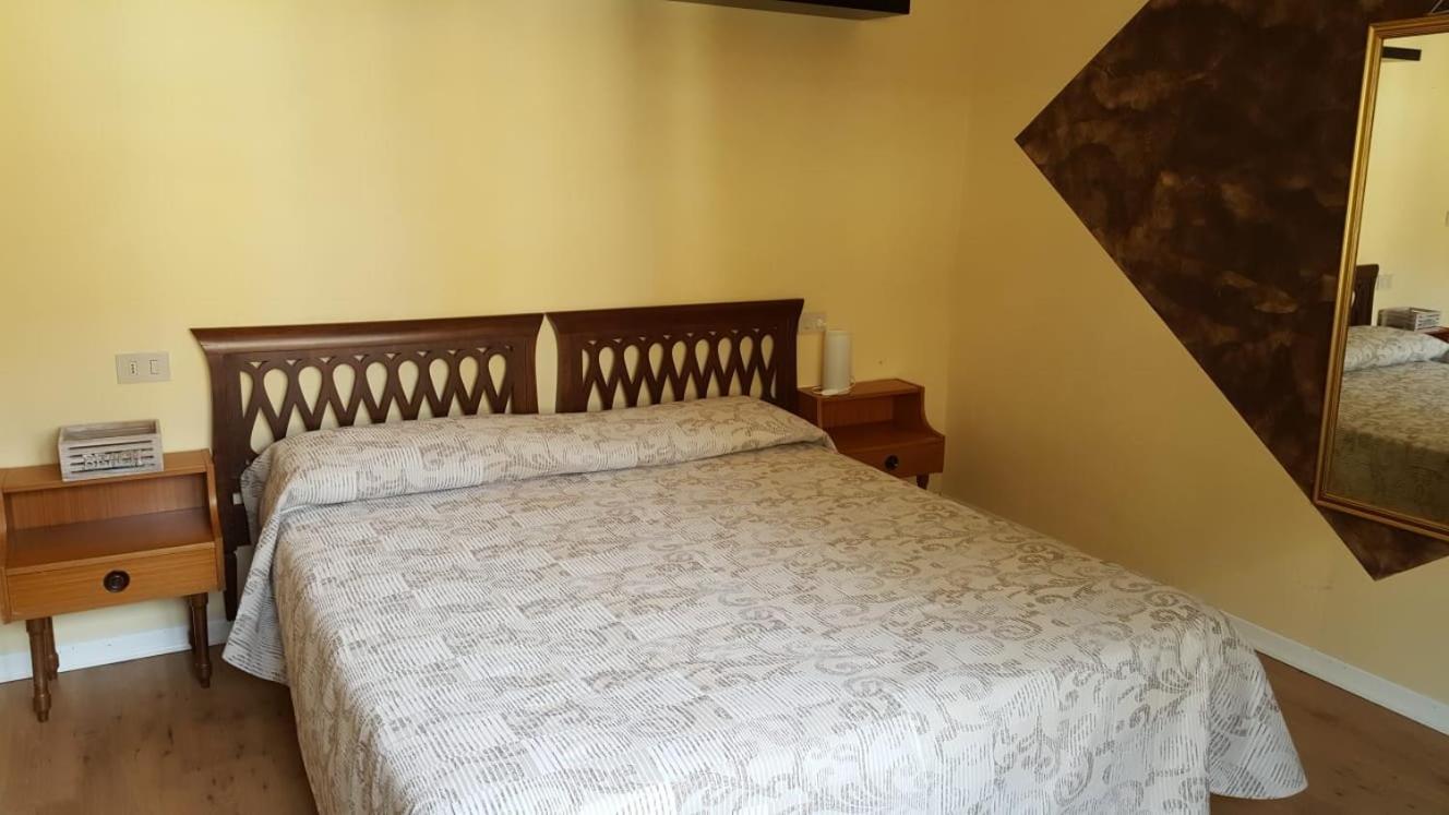 Casa Marietta Apartment Каорле Стая снимка