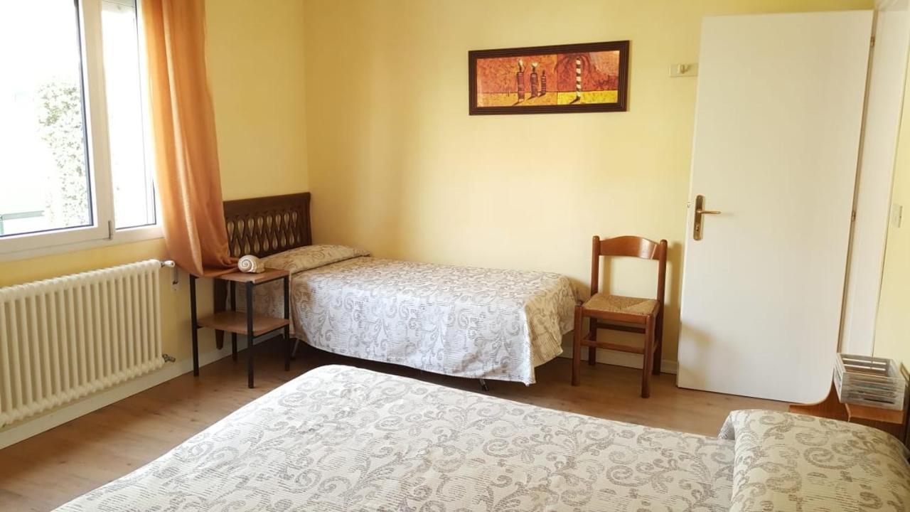 Casa Marietta Apartment Каорле Екстериор снимка