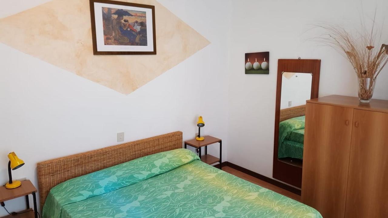 Casa Marietta Apartment Каорле Екстериор снимка