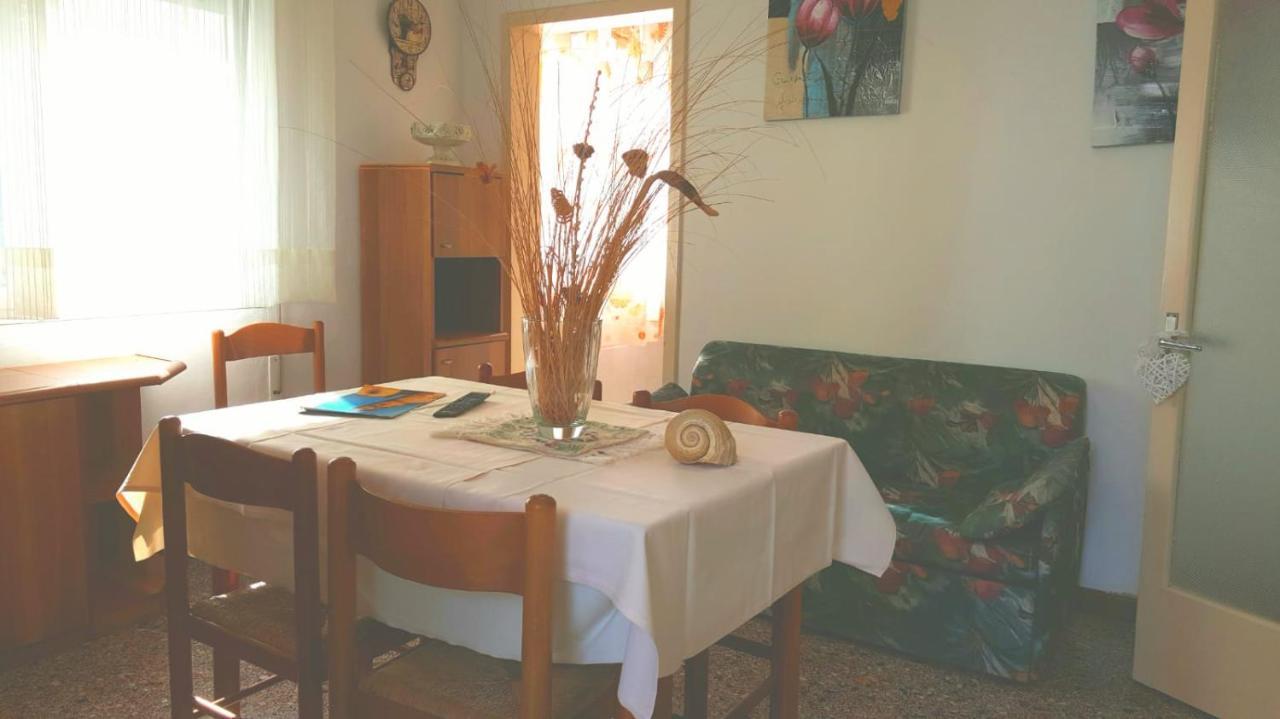 Casa Marietta Apartment Каорле Екстериор снимка